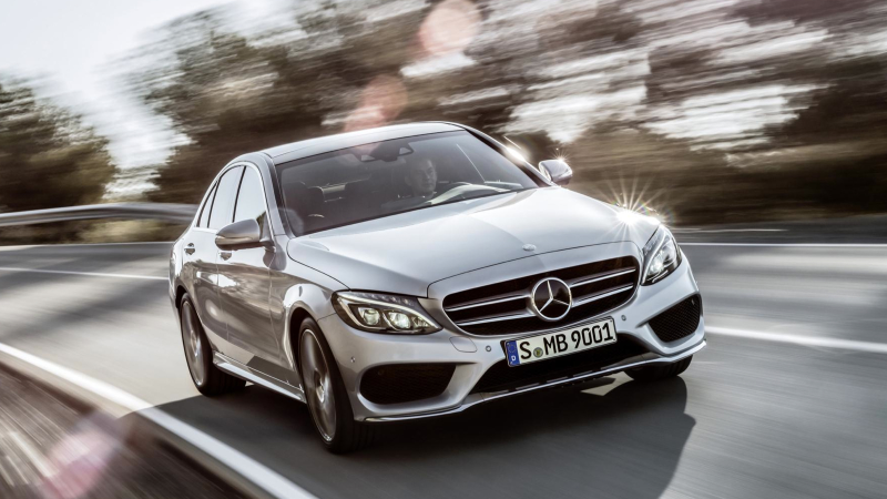 Illustration for article titled The 2015 Mercedes-Benz C-Class Cranks The Style Way Up